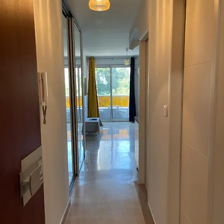 Lumineux à 2min De Là