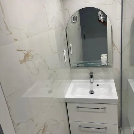 Lumineux A 2min De La Nice